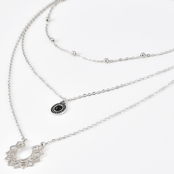 🆕 Retro Silver Multilayer Lotus Pendant Necklace - Picture 4 of 12